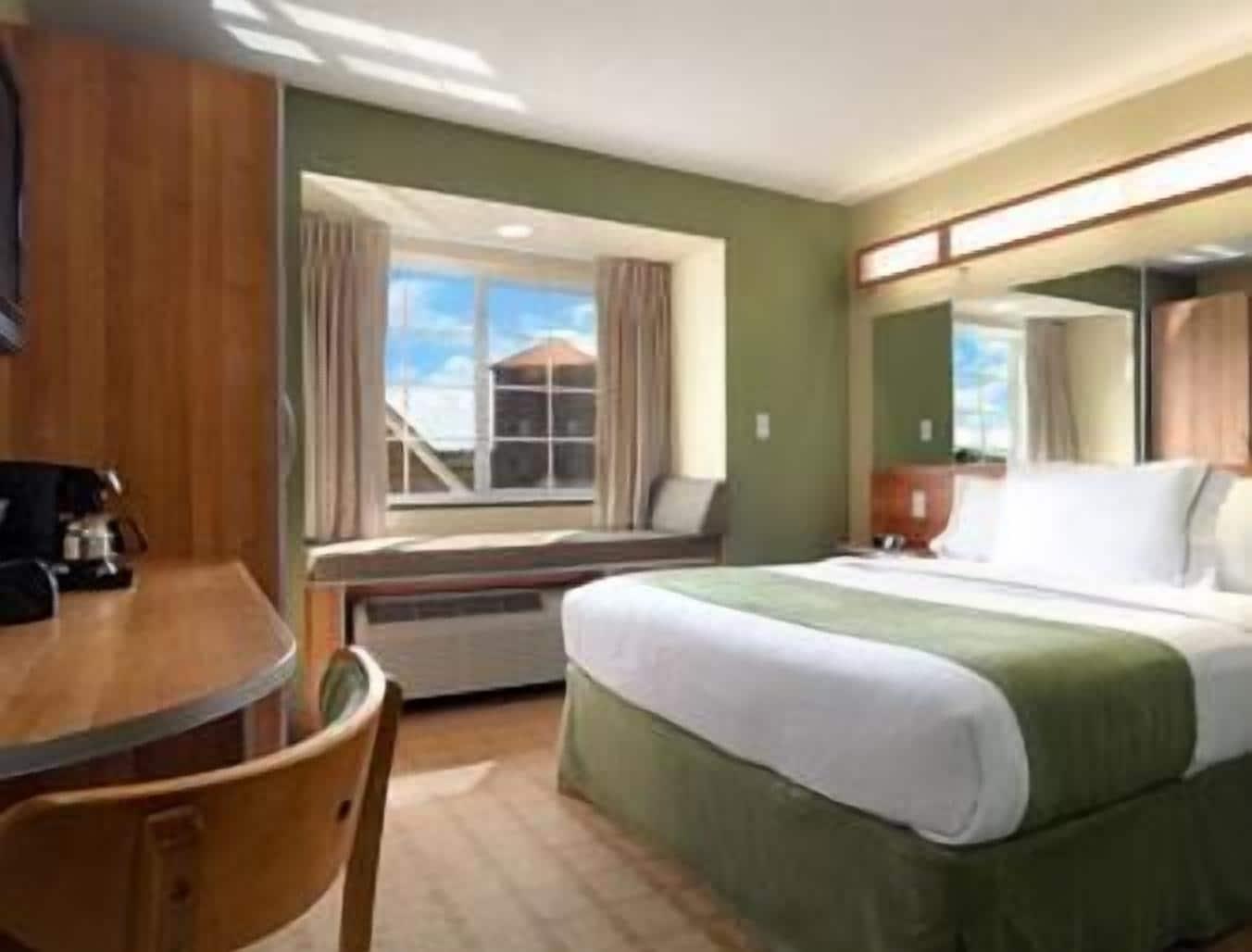 Microtel Inn & Suites By Wyndham Saraland Quarto foto