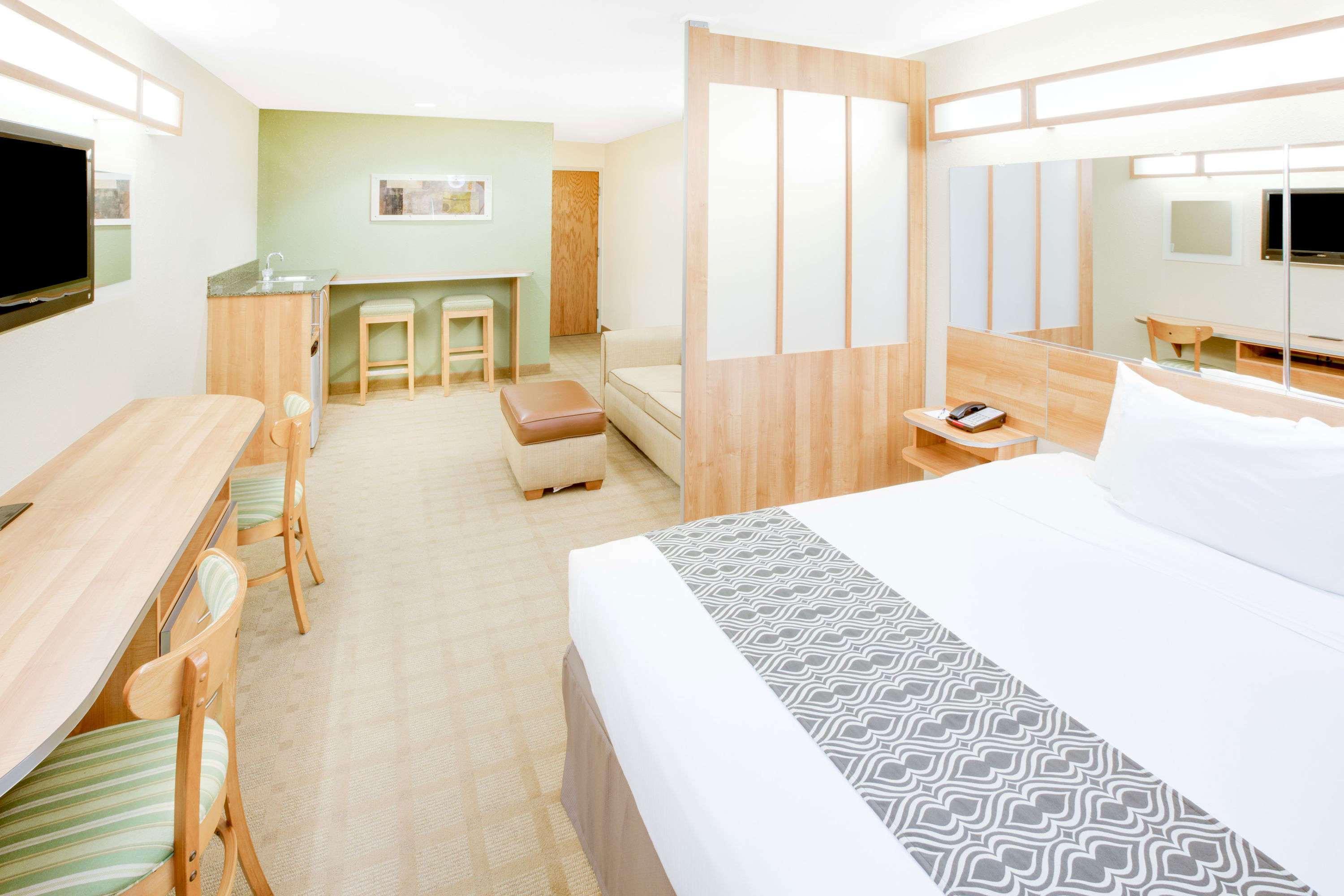 Microtel Inn & Suites By Wyndham Saraland Exterior foto